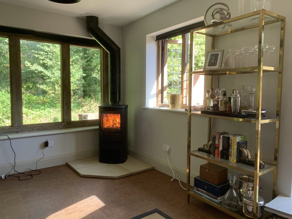 Charnwood Arc 5 – Black – Corner Charnwood Arc 5 – Black – Corner